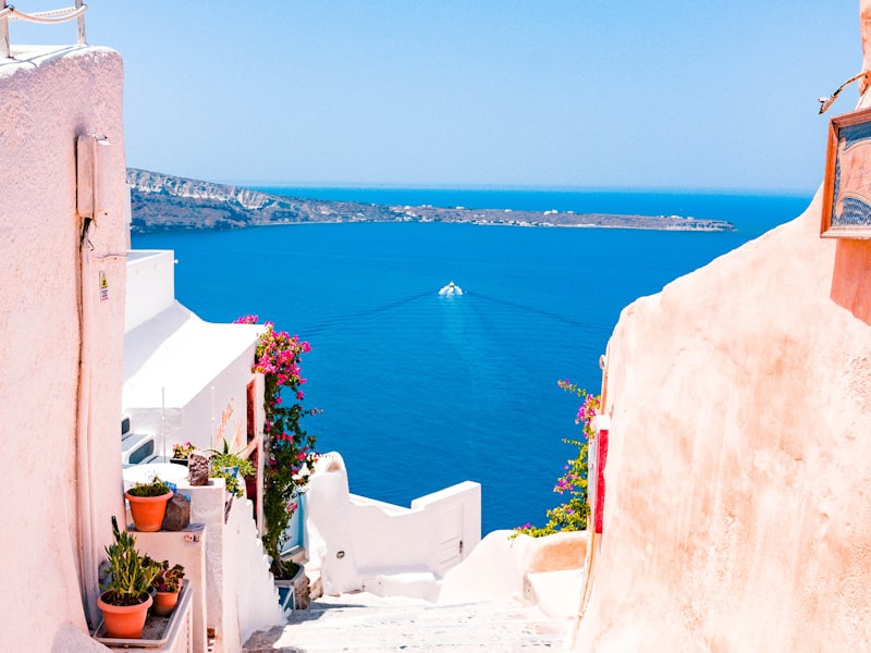 LEwin乐玩世界杯主题 - 足球赛场与大力神杯特写