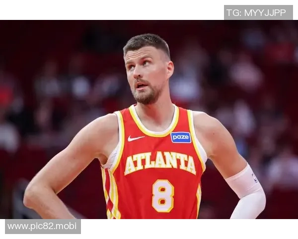 欢迎！波尔津吉斯手持勇士7号球衣正式亮相