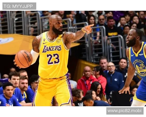 徐静雨：詹姆斯第三节展现了GOAT的实力 肯纳德是湖人外线核威慑